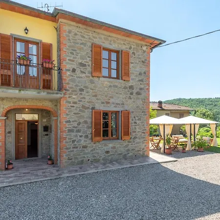 3 Bedroom Awesome In Arezzo Palazzo del Pero